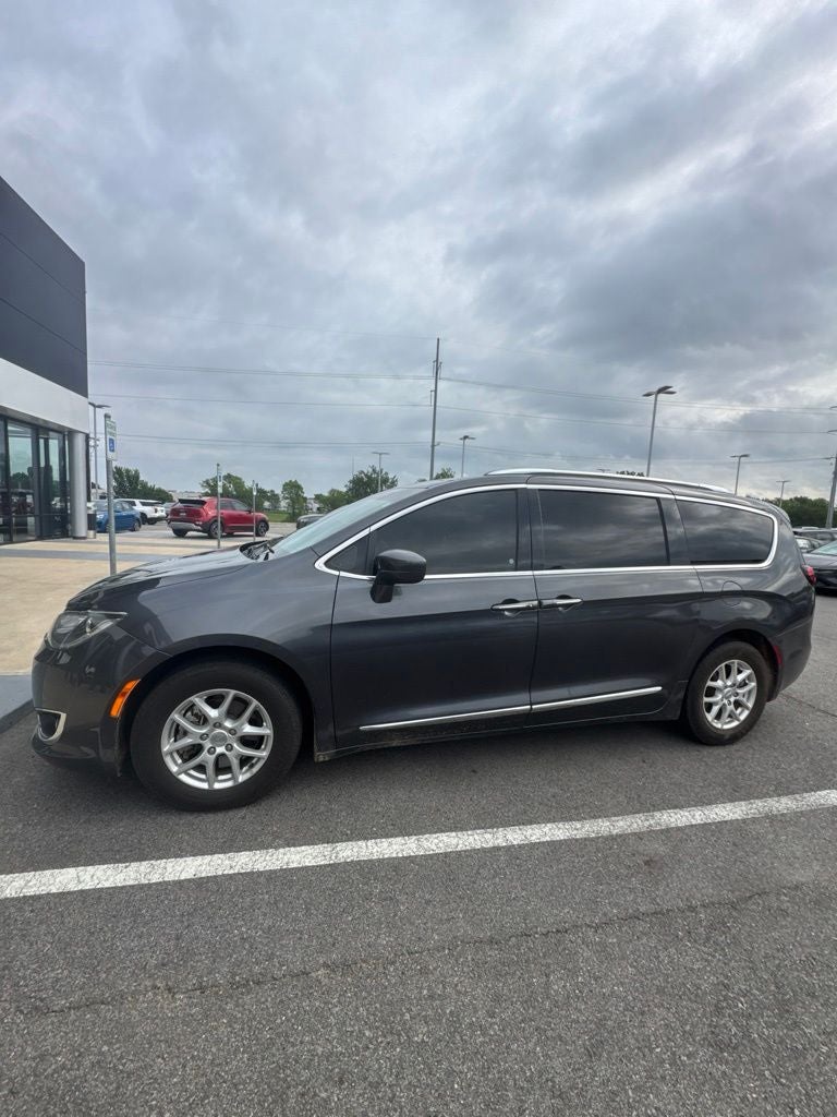 2020 Chrysler Pacifica Touring L POWER LIFT GATE / HEATED SEATS