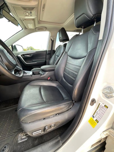 2020 Toyota RAV4 XLE Premium
