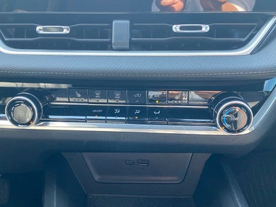 2026 Chevrolet Equinox LT AWD / HEATED SEATS / ONE OWNER