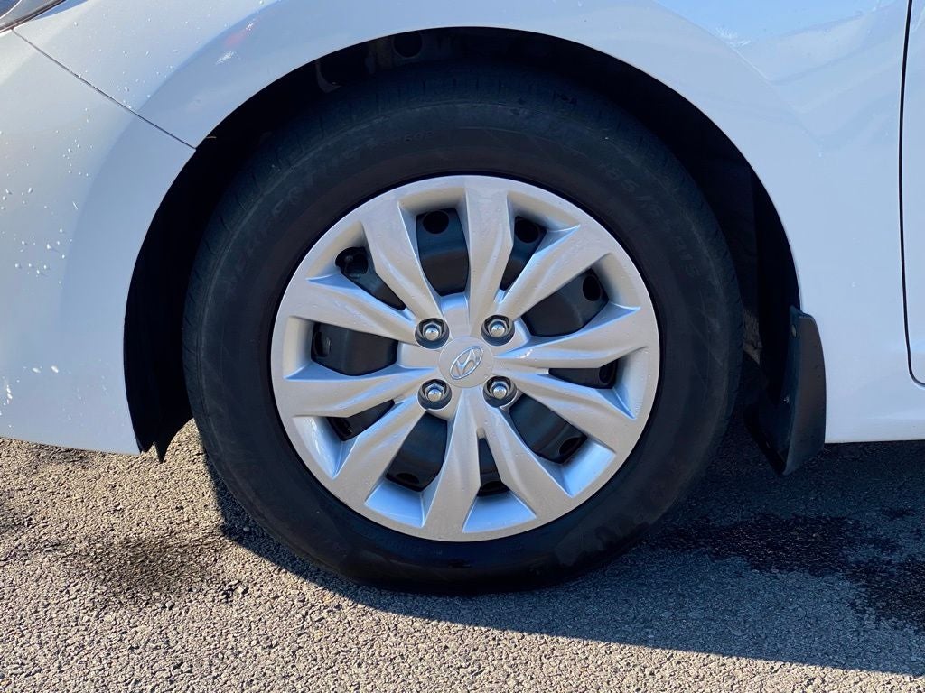 2019 Hyundai Accent SE