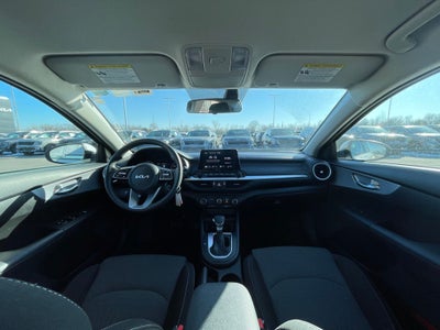 2024 Kia Forte LXS CPO / ONE OWNER