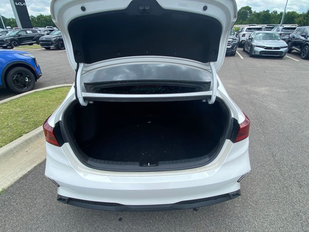 2024 Kia Forte LXS GREAT MPG