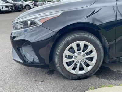 2023 Kia Forte LX ONE OWNER / CLEAN CARFAX