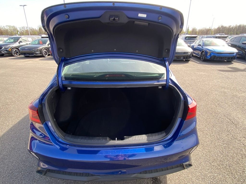 2024 Kia Forte LXS ONE OWNER / CLEAN CARFAX