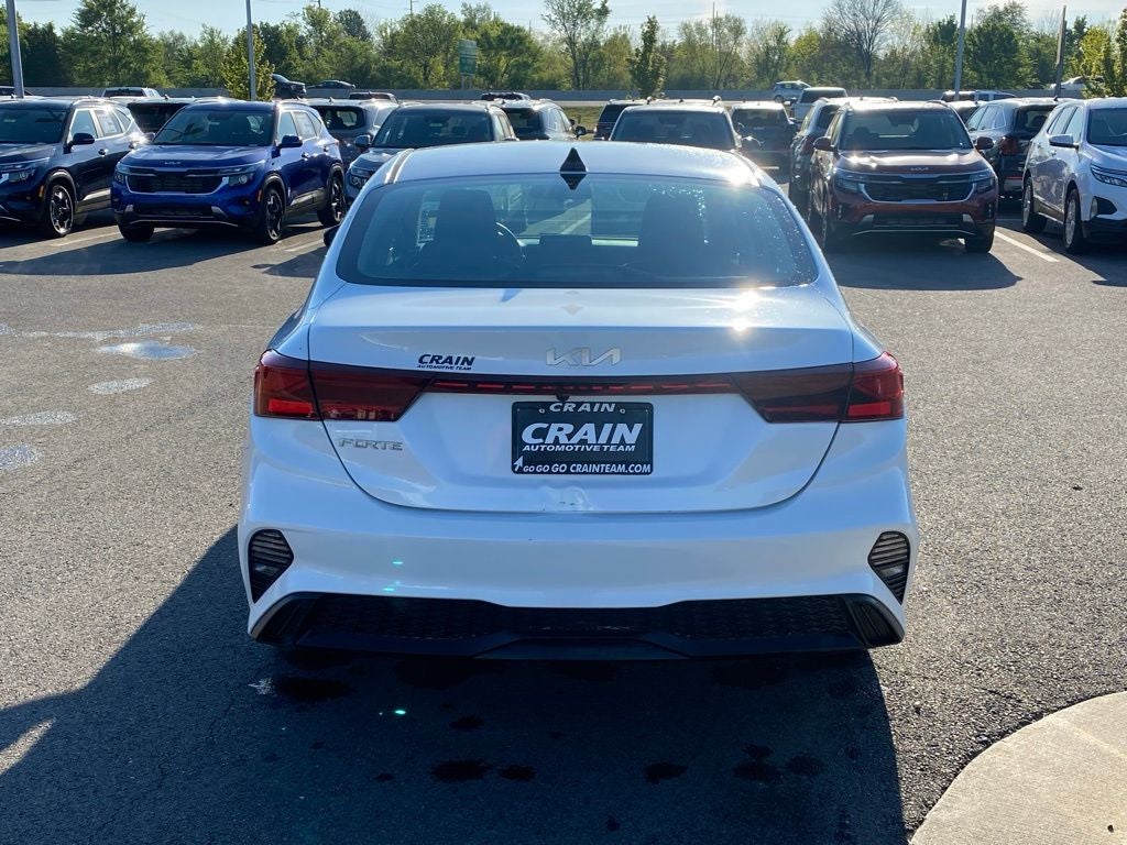 2024 Kia Forte LXS CPO / TECH PACKAGE