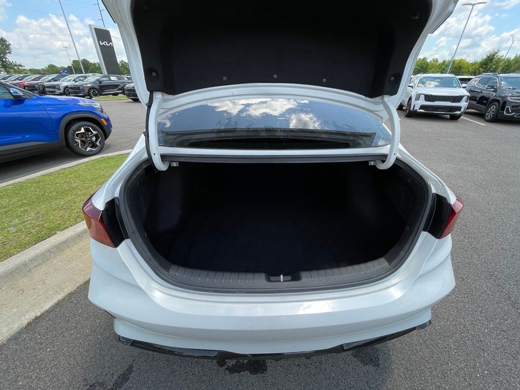 2023 Kia Forte GT-Line SUNROOF / NAV / HEATED SEATS