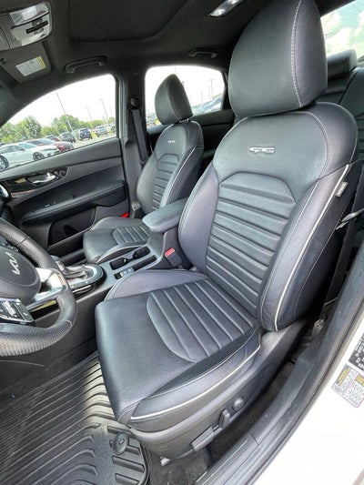 2023 Kia Forte GT-Line SUNROOF / NAV / HEATED SEATS