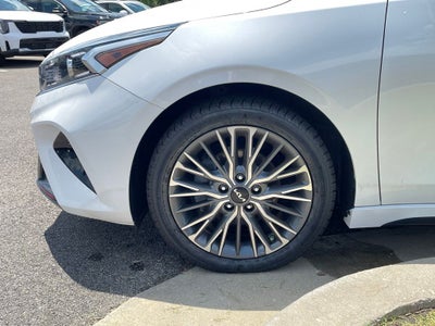 2023 Kia Forte GT-Line SUNROOF / NAV / HEATED SEATS