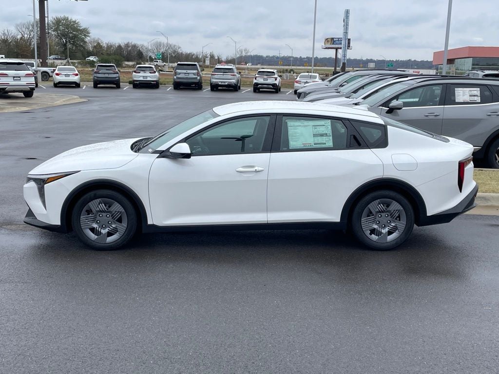 2025 Kia K4 LX