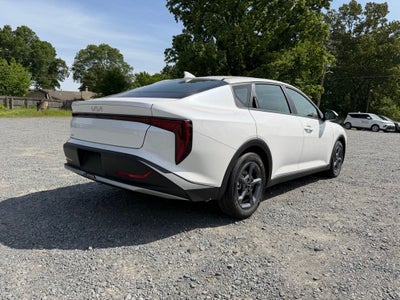 2026 Kia K4 LXS