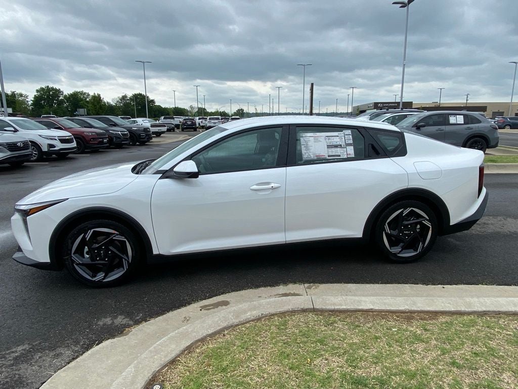 2026 Kia K4 EX
