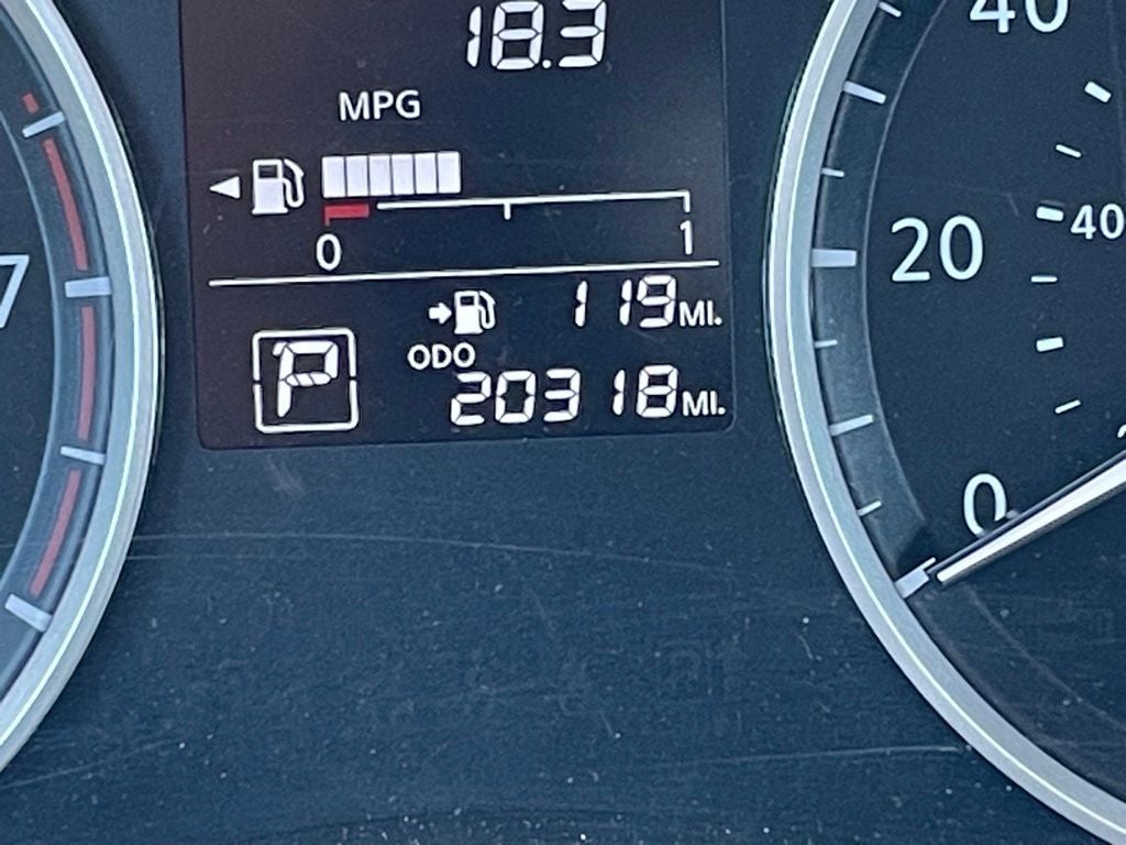 2024 Nissan Versa 1.6 S ONE OWNER / S PLUS PACKAGE