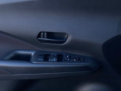 2020 Nissan Kicks S CLEAN CARFAX / LOW PAYMENTS