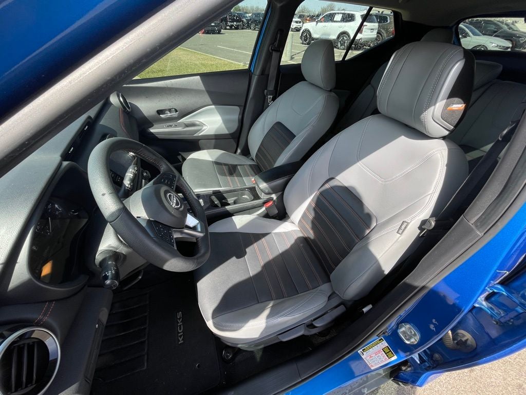 2024 Nissan Kicks SR