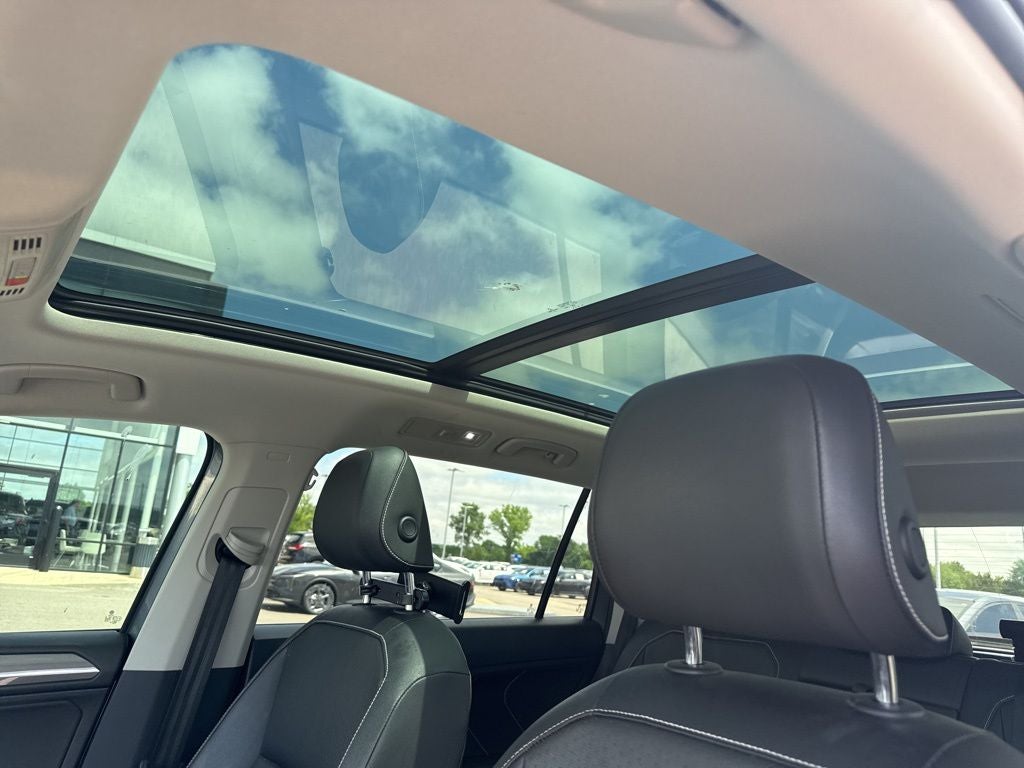 2022 Volkswagen Tiguan 2.0T SE MOONROOF