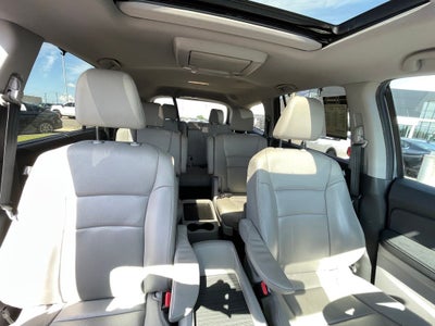 2021 Honda Pilot Touring 7 Passenger / 3RD ROW