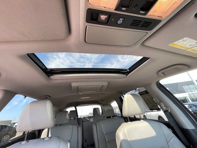 2021 Honda Pilot Touring 7 Passenger / 3RD ROW