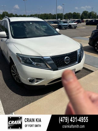 2016 Nissan Pathfinder SV