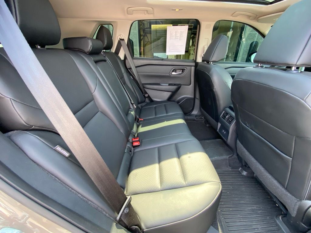 2024 Nissan Rogue SV MOONROOF / AWD / HEATED SEATS