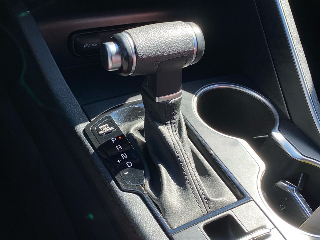 2024 Kia K5 GT-Line ONE OWNER / HEATED SEATS / AWD