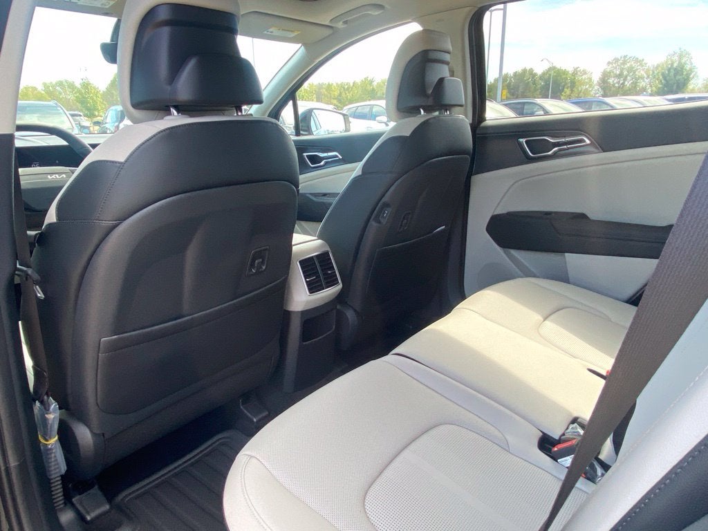 2027 Kia Sportage EX