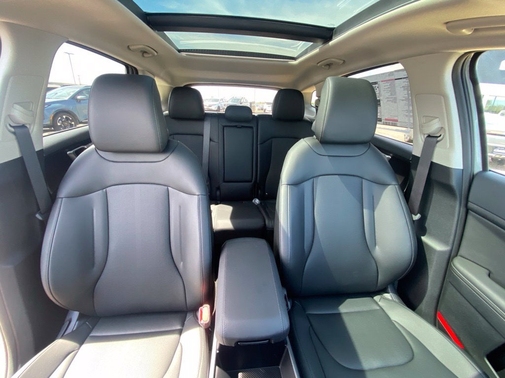 2027 Kia Sportage EX