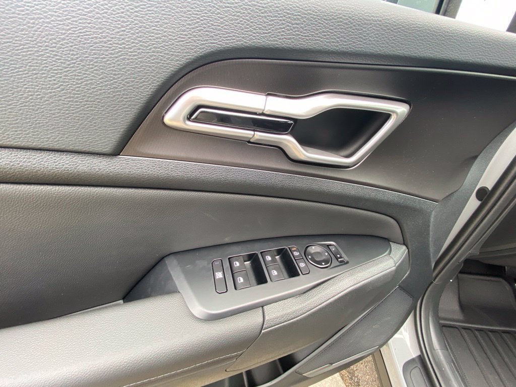 2027 Kia Sportage EX