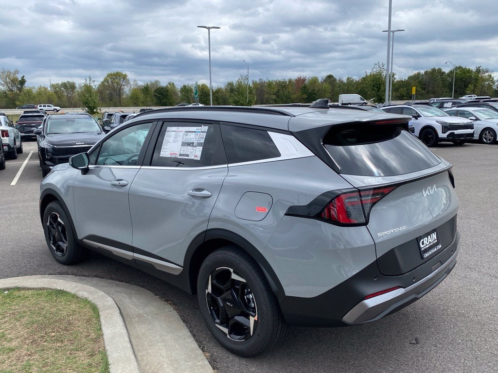2027 Kia Sportage EX