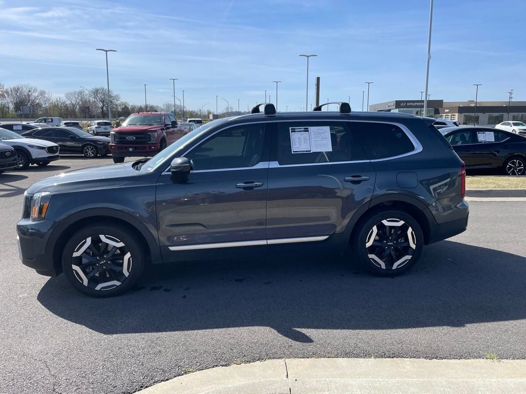 2024 Kia Telluride S HEATED SEATS / NAV / SUNROOF