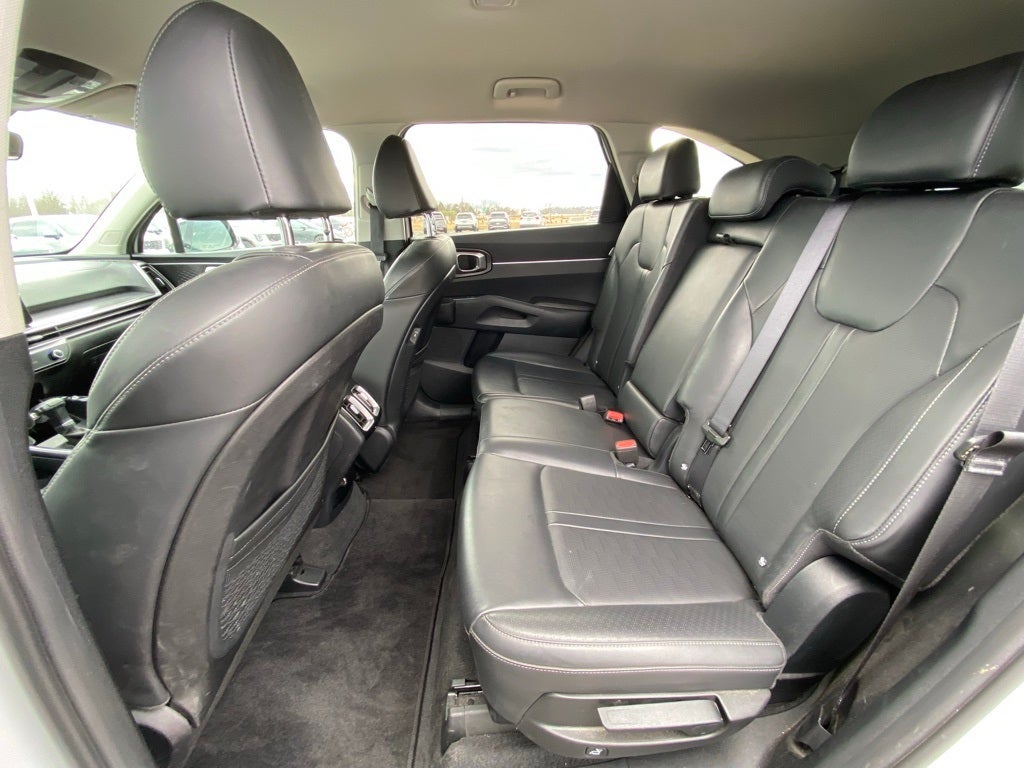 2024 Kia Sorento S AWD / LEATHER / NAV