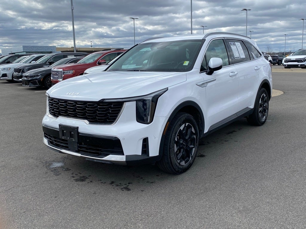 2024 Kia Sorento S AWD / LEATHER / NAV