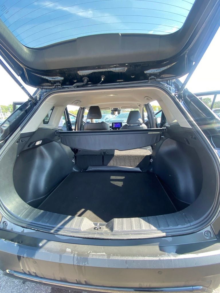 2024 Toyota Corolla Cross XLE POWER DRIVERS SEAT / HEATED SEATS