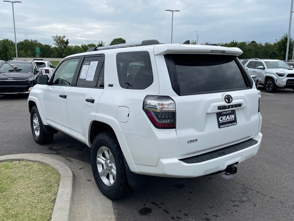 2022 Toyota 4Runner SR5 4X4 / KEYLESS ENTRY