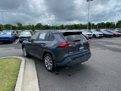 2021 Toyota RAV4 XLE Premium CLEAN CARFAX / ONE OWNER / MOONROOF