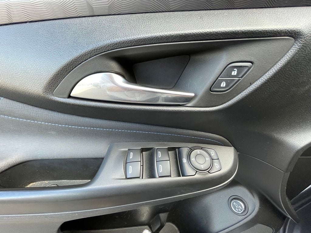 2024 Buick Envista Sport Touring ONE OWNER / MOONROOF / HEATED SEATS