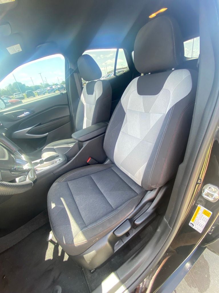 2024 Chevrolet Trax 1RS ONE OWNER / HEATED SEATS