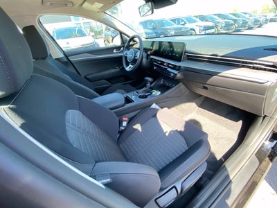 2026 Kia K5 LXS