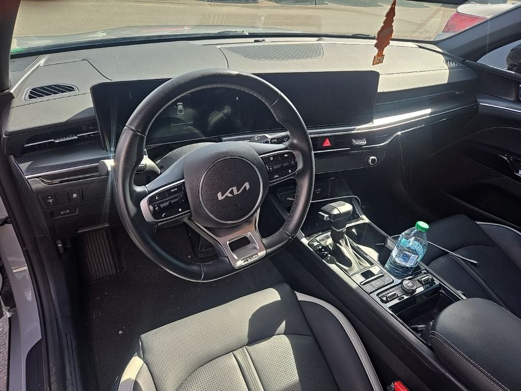 2025 Kia K5 GT-Line HEATED SEATS / ONE OWNER