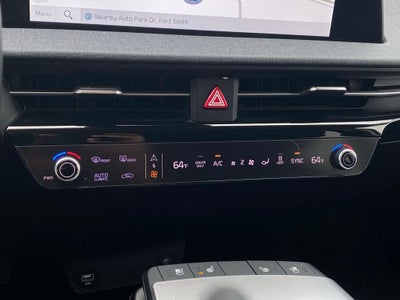2023 Kia EV6 Wind EV / NAV / ONE OWNER