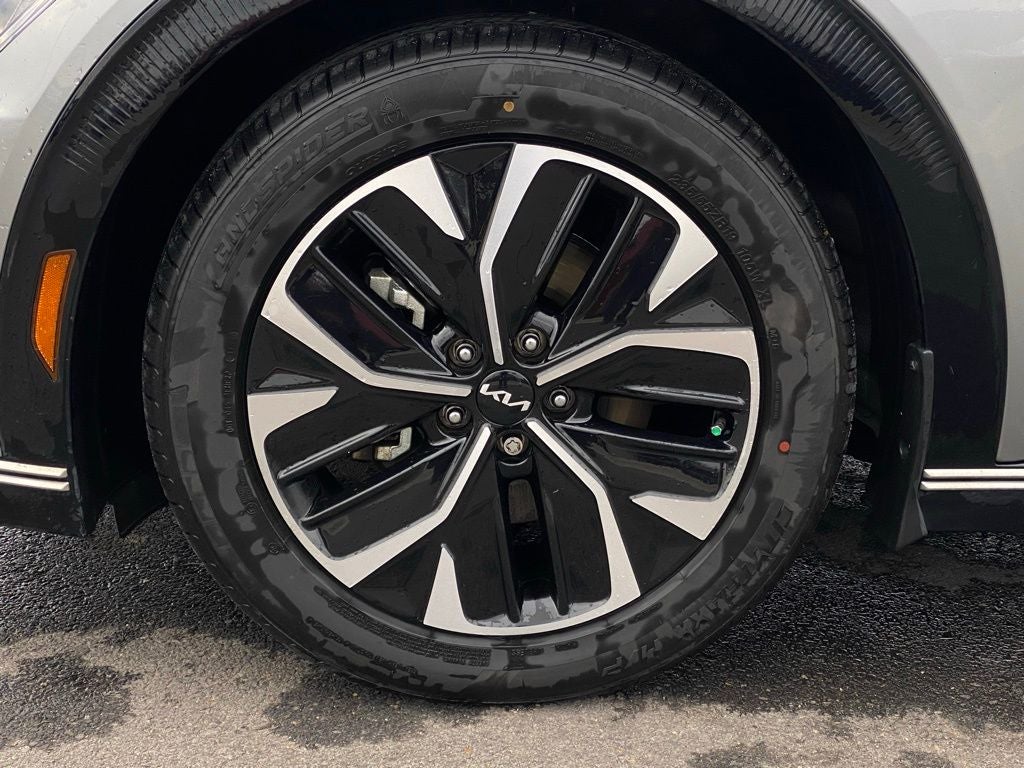 2023 Kia EV6 Wind EV / NAV / ONE OWNER