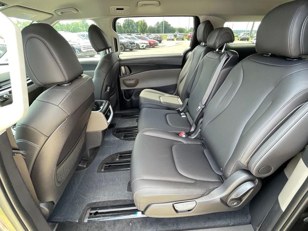 2026 Kia Carnival LXS