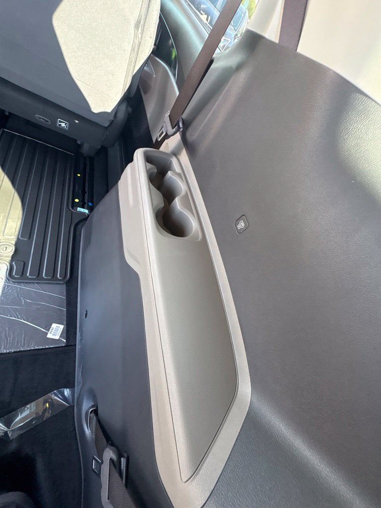 2027 Kia Carnival LX