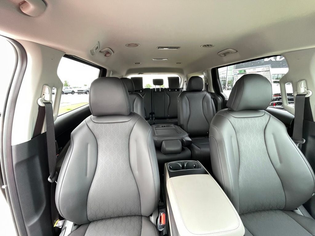 2026 Kia Carnival LXS