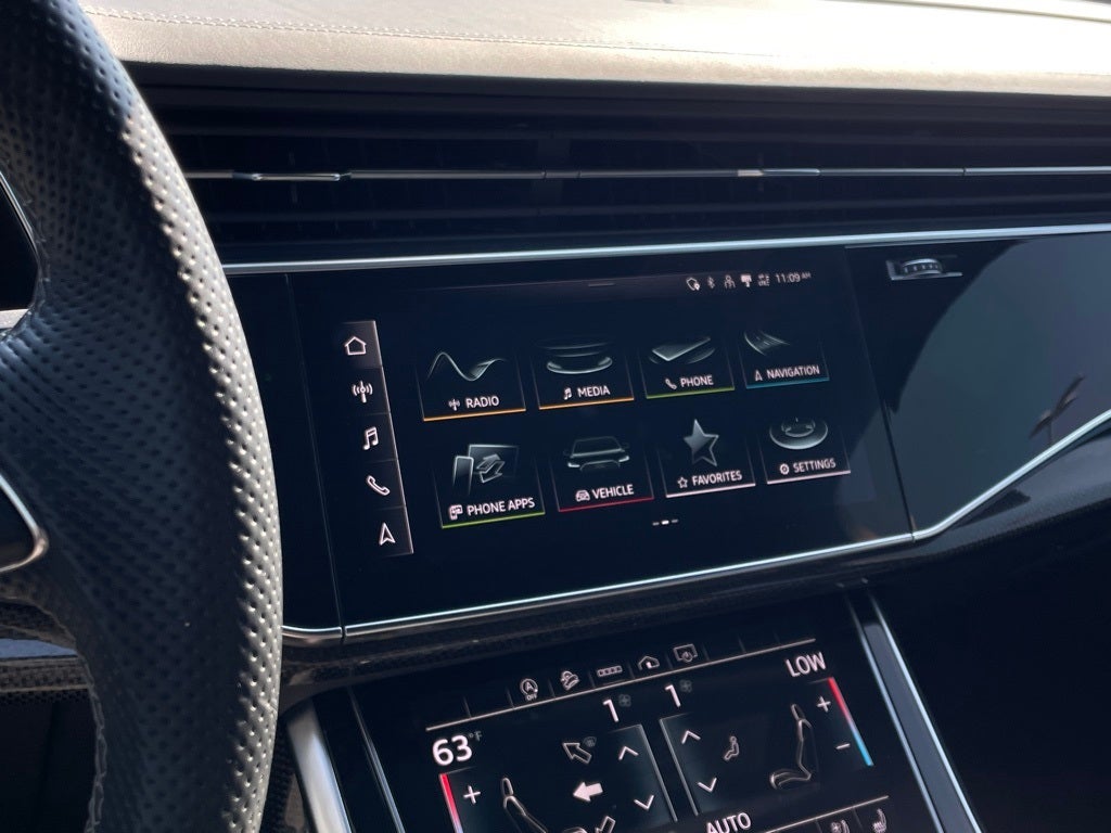 2022 Audi SQ7 MOONROOF / LEATHER / HEATED SEATS quattro