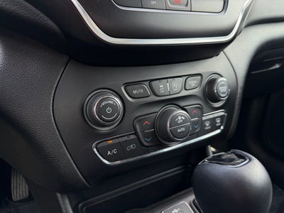 2020 Jeep Cherokee Altitude