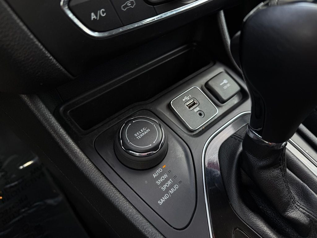 2020 Jeep Cherokee Altitude