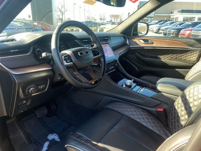 2025 Jeep Grand Cherokee Summit