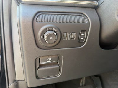 2023 Jeep Grand Wagoneer Series II