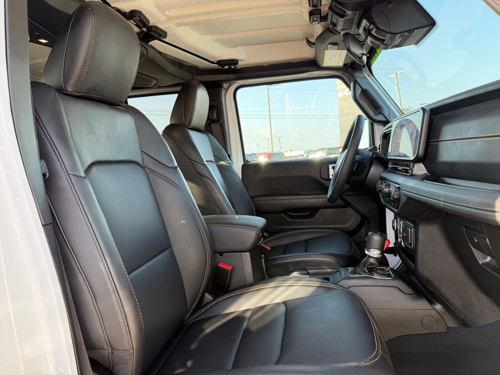 2025 Jeep Gladiator High Tide