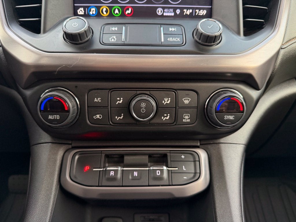 2023 GMC Acadia AT4